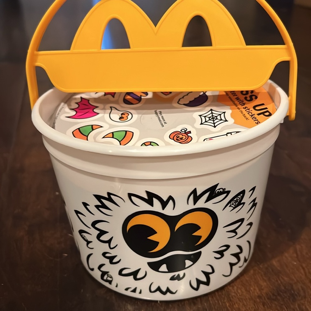 2024 Happy Meal Halloween Bucket